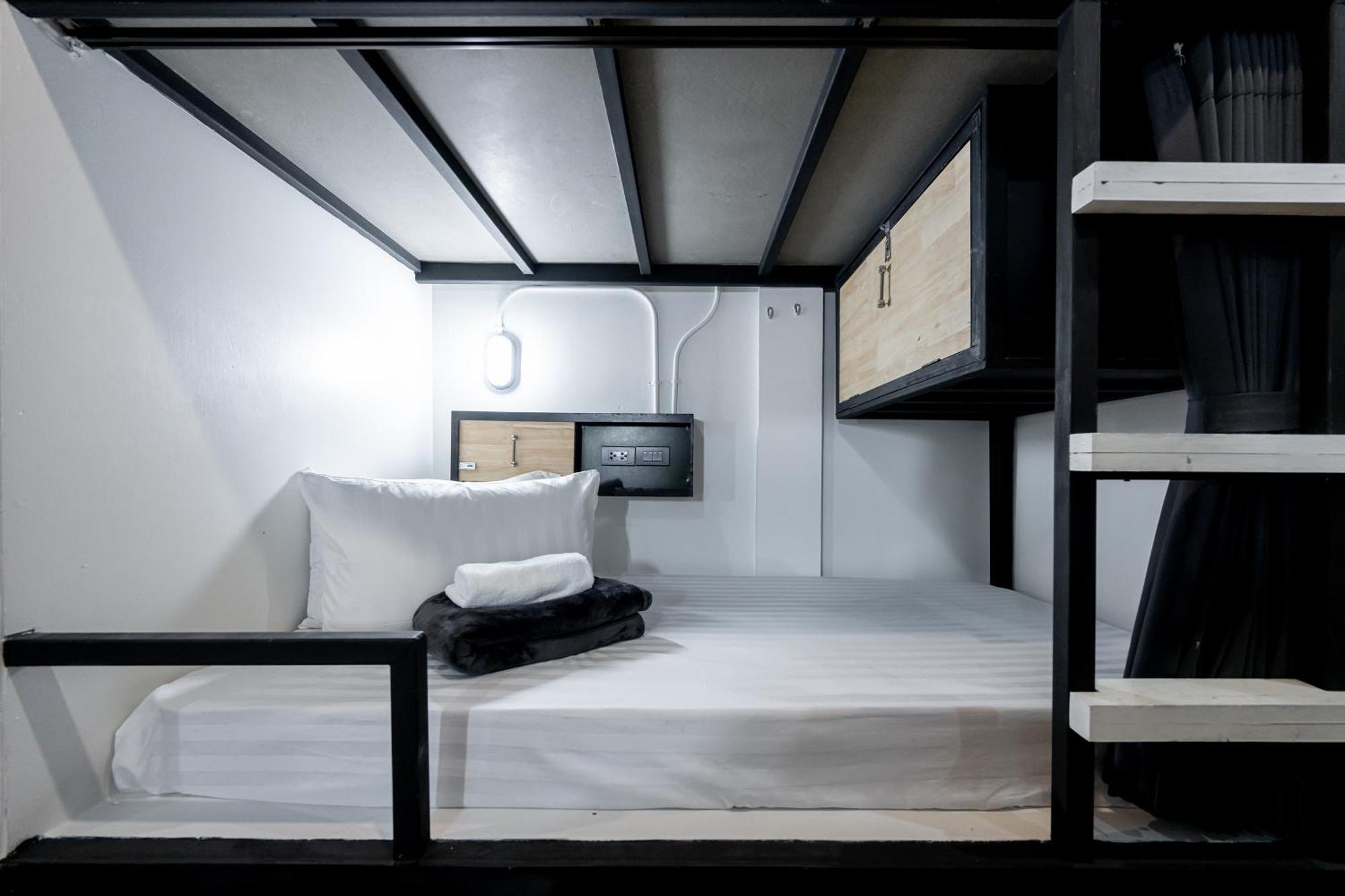 Vibes Hostel Bangkok Kültér fotó