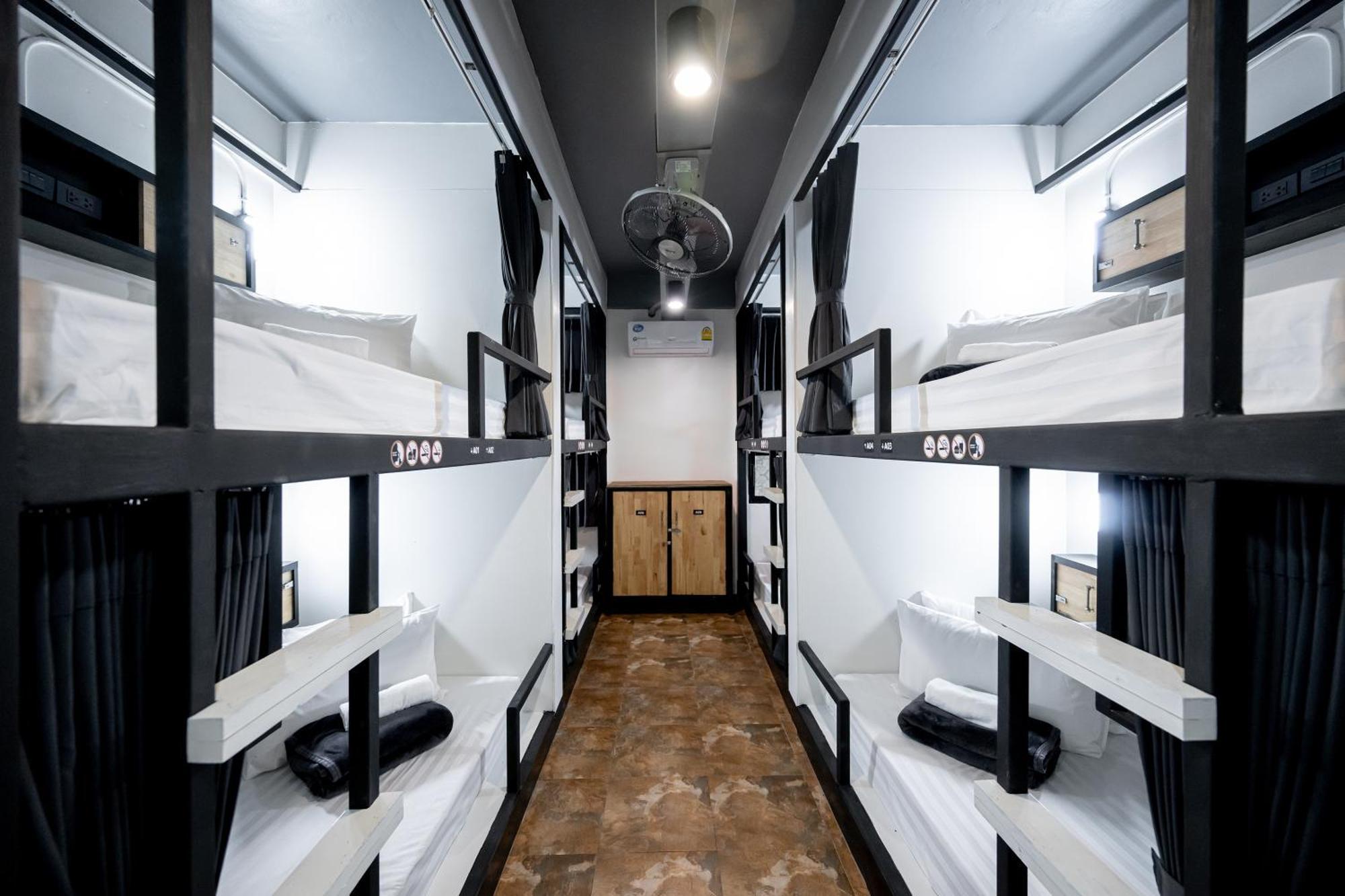 Vibes Hostel Bangkok Kültér fotó